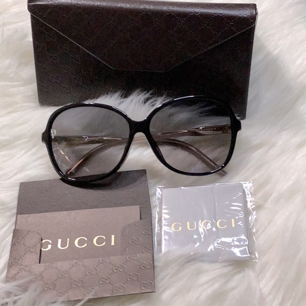 Gucci big face sunglasses gray black lens